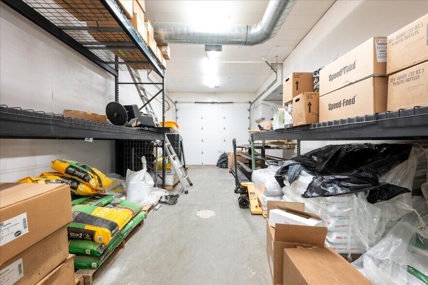 More Photos Of 323 Clarks Falls Rd, North Stonington Freestanding For Lease