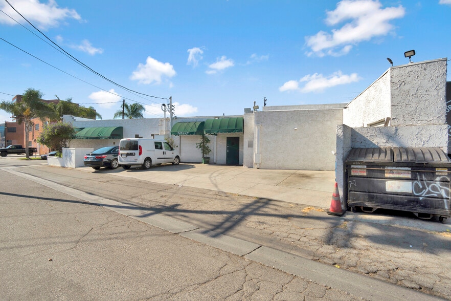 More Photos Of 2214 Stoner Ave, Los Angeles Freestanding For Sale