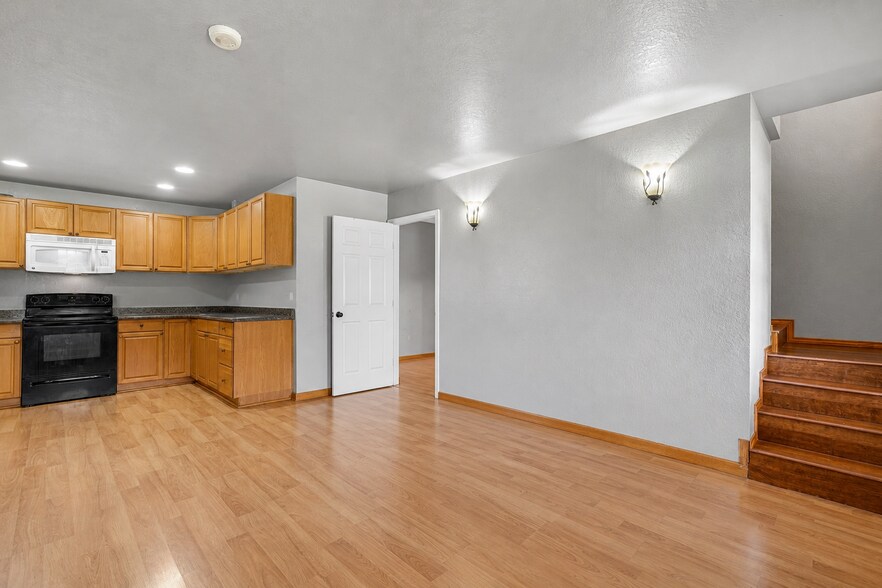 More Photos Of 10207 E Hwy 290, Fredericksburg Freestanding For Sale