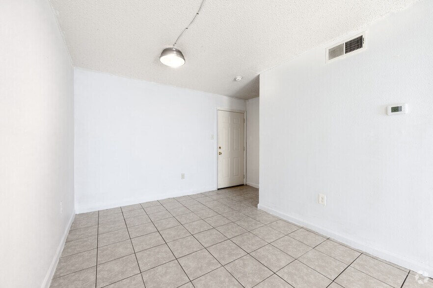 More Photos Of 1718 Boulevard De Province, Baton Rouge Multifamily For Sale