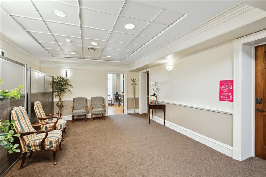 More Photos Of 760 Hopmeadow St, Simsbury Office For Sale