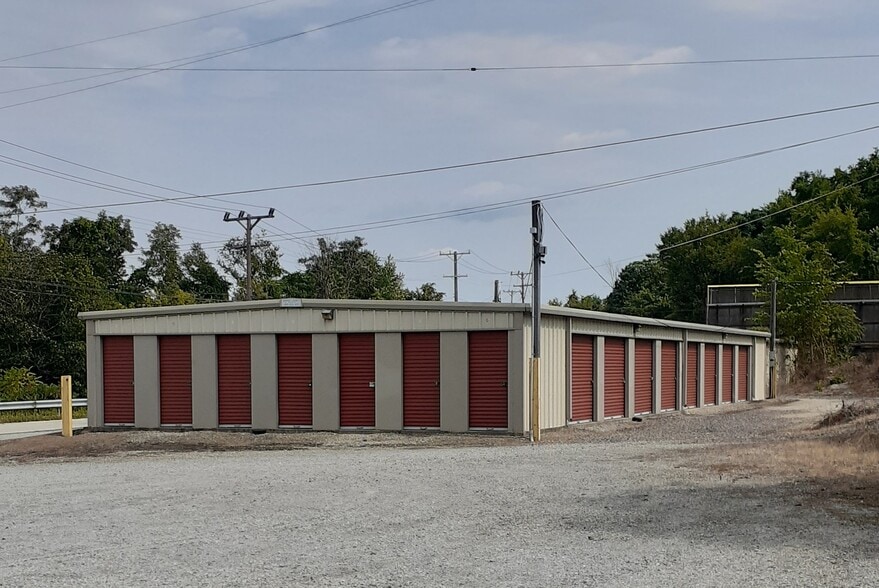 More Photos Of 58 Old Lincoln hwy, Irwin Self Storage For Sale