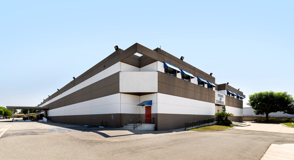 More Photos Of 708 N Vincent Ave, Covina Manufacturing For Lease