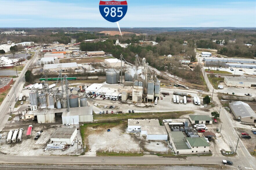 More Photos Of 476 Moreno Street St, Gainesville Distribution For Lease