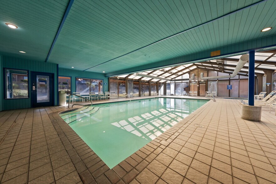 More Photos Of 3105 NW O. B. Riley Rd, Bend Hotel For Sale