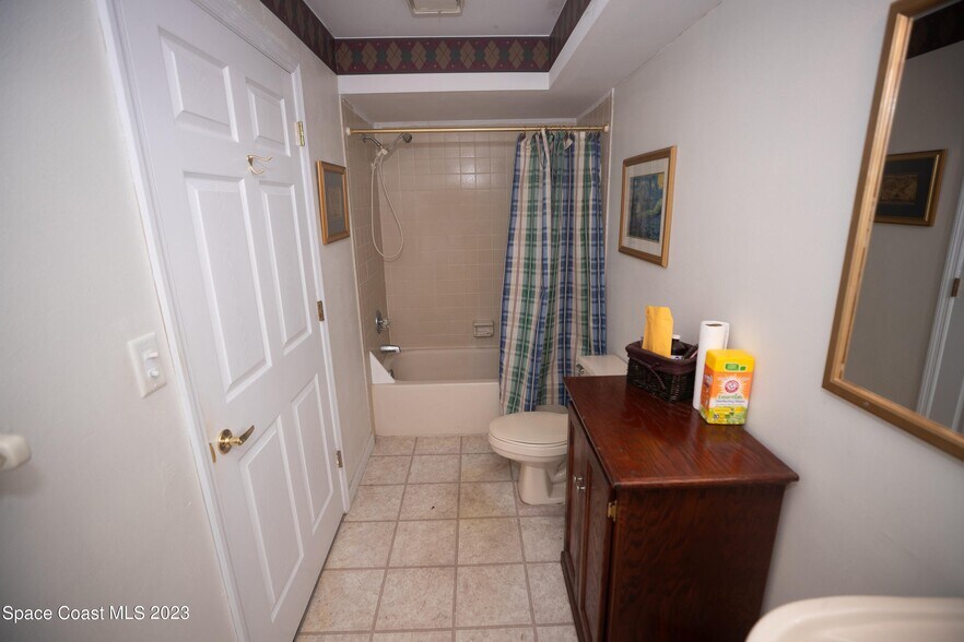 More Photos Of 4030 Minton Rd, Melbourne Office For Sale