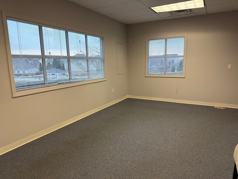 More Photos Of 97 Cedar Grove Ln, Somerset Office For Lease