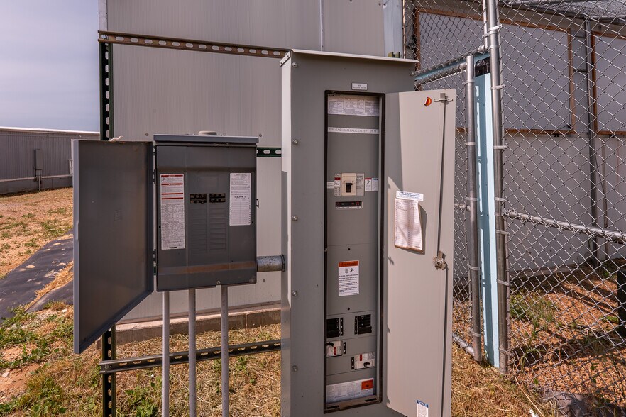 More Photos Of 500 Parsons, Walsenburg Specialty For Sale