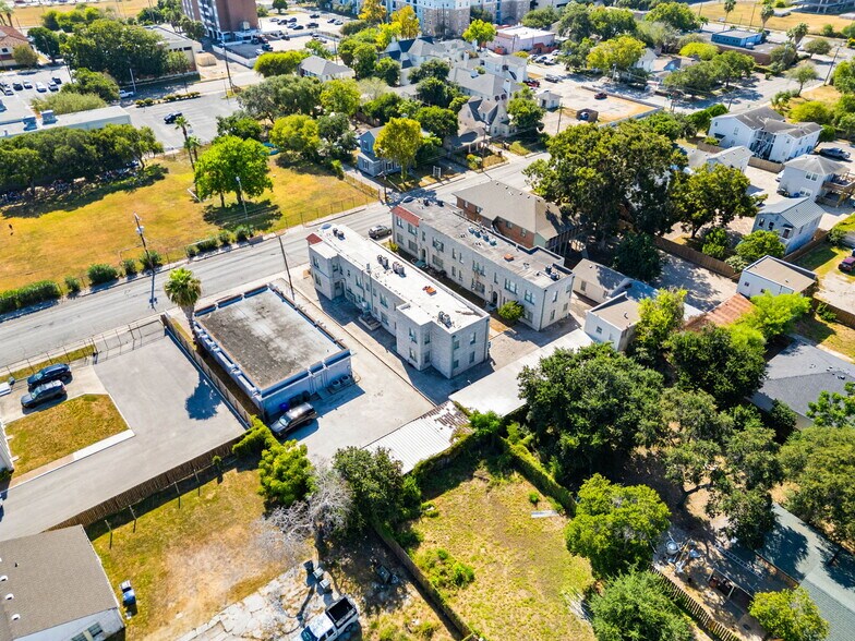 More Photos Of 615-619 S Tancahua St, Corpus Christi Apartments For Sale