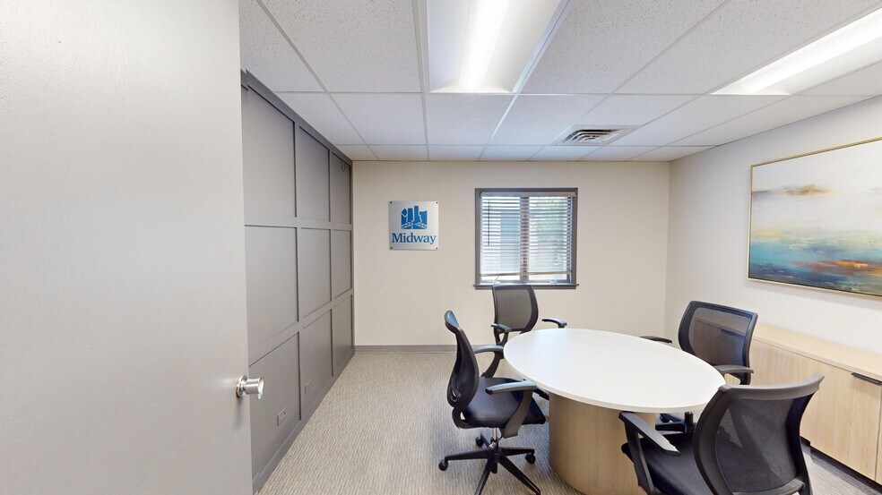 More Photos Of 1650 N Arlington Heights Rd, Arlington Heights Office For Lease