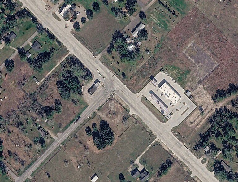 More Photos Of 15518 Highway 36, Needville Service Station For Sale
