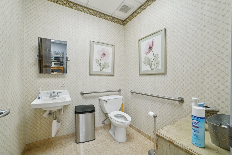 More Photos Of 62 US Highway 46, Pine Brook Medical For Lease