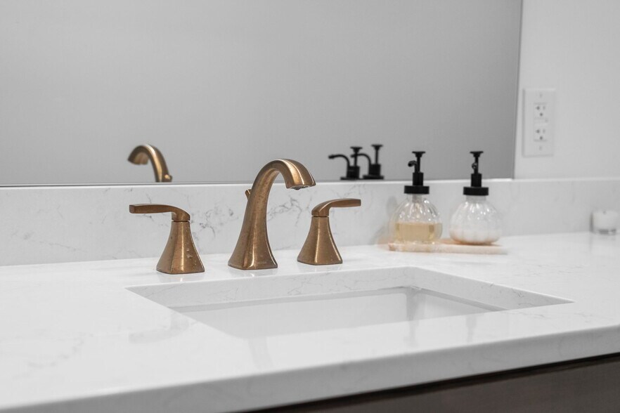 More Photos Of 39 Truss Dr, Boerne Flex For Sale