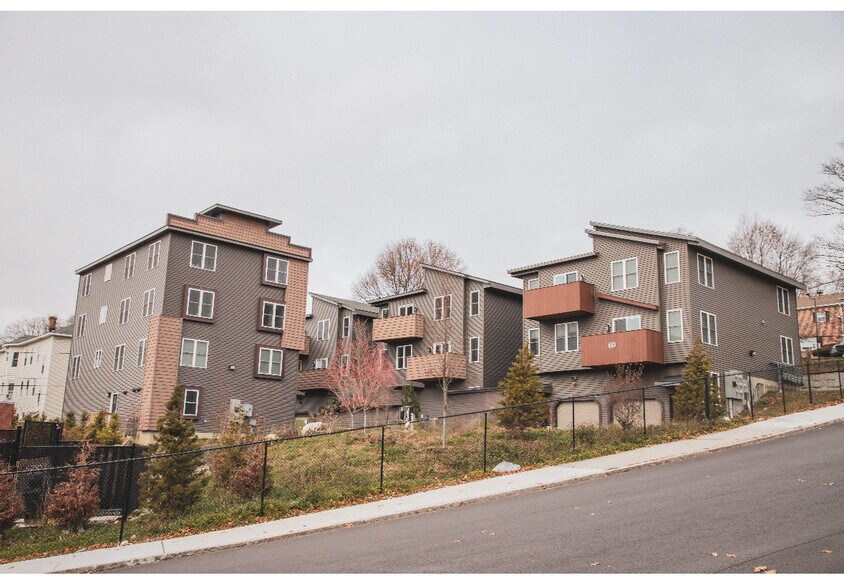 More Photos Of 60 Richards St, Worcester Apartments For Sale