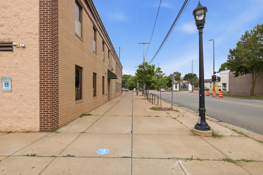 More Photos Of 442 Water St, Eau Claire Bar For Sale