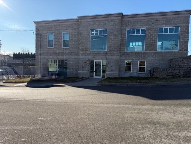 More Photos Of 539 Killingly St, Johnston Freestanding For Sale