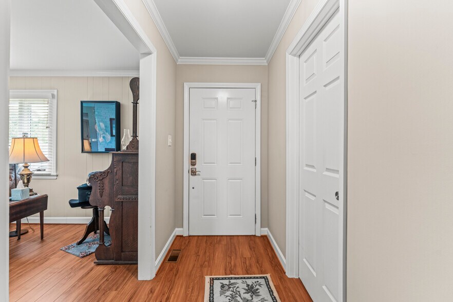 More Photos Of 128 Killian Farm Rd, Stanley Medical For Lease