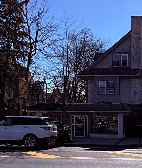 More Photos Of 211 S Easton Rd, Glenside Storefront Retail Residential For Sale