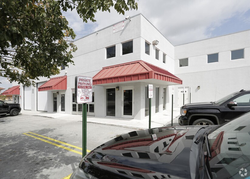 More Photos Of 7121 SW 43rd St, Miami Warehouse For Lease