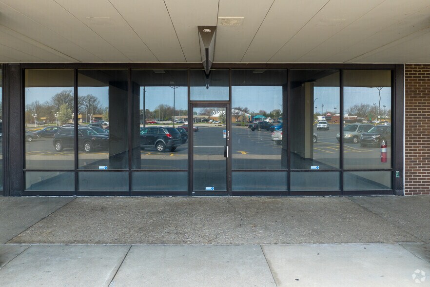 More Photos Of 31001-31145 Harper Ave, Saint Clair Shores Storefront For Lease