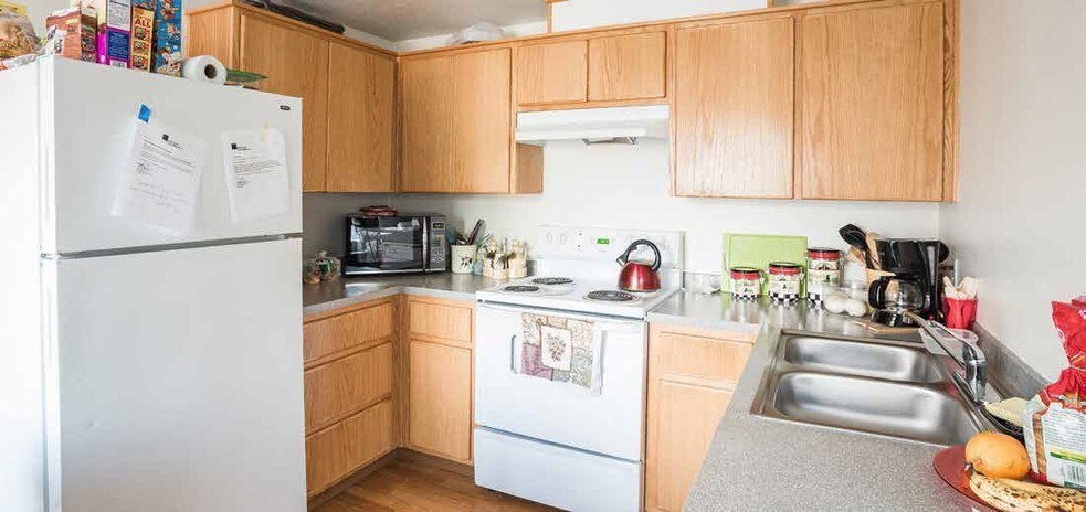 More Photos Of 1100 N Davis St, Cornelius Apartments For Sale