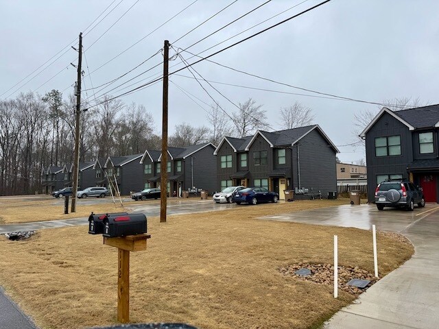 More Photos Of 112 Wildwood Rd NE, Dalton Multifamily For Sale