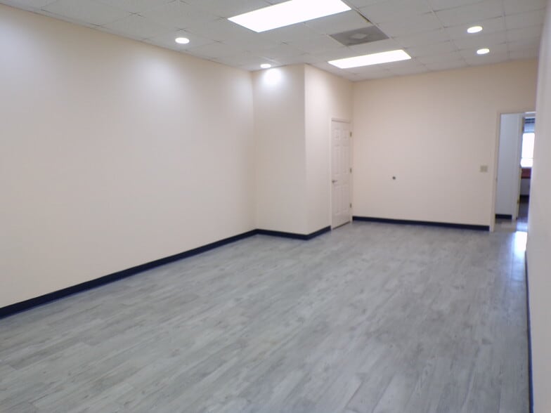 More Photos Of 1818 Harden Blvd, Lakeland Office For Lease