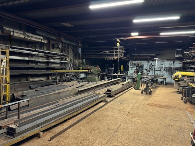 More Photos Of 15050 11th Ave, Whitestone Industrial For Sale
