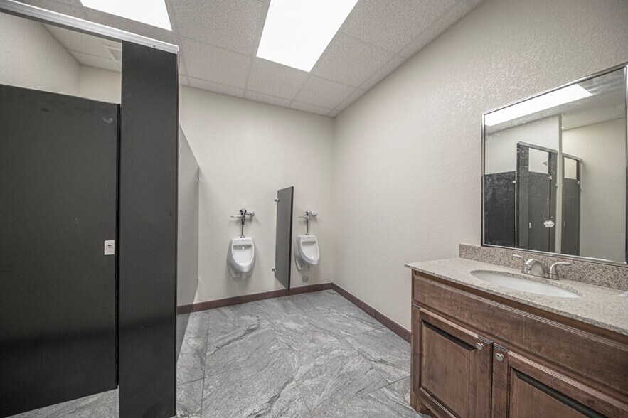 More Photos Of 16651 W Basin St, Odessa Industrial For Sale