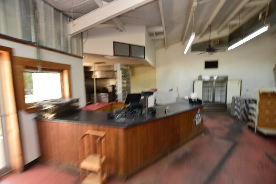 More Photos Of 75174 Hwy 59 Hwy, Stilwell Convenience Store For Sale