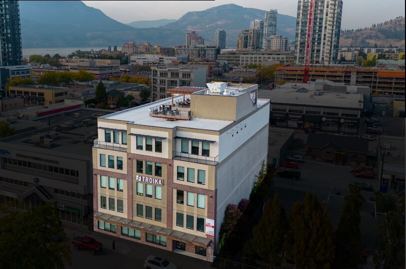 Primary Photo Of 554 Leon Av, Kelowna Office For Sale