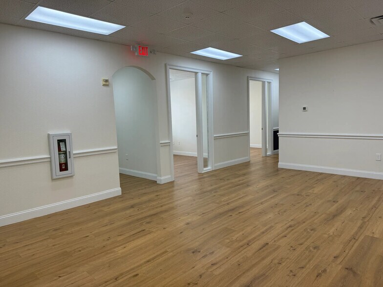 More Photos Of 4501 Merlot Ave, Grapevine Loft Creative Space For Lease