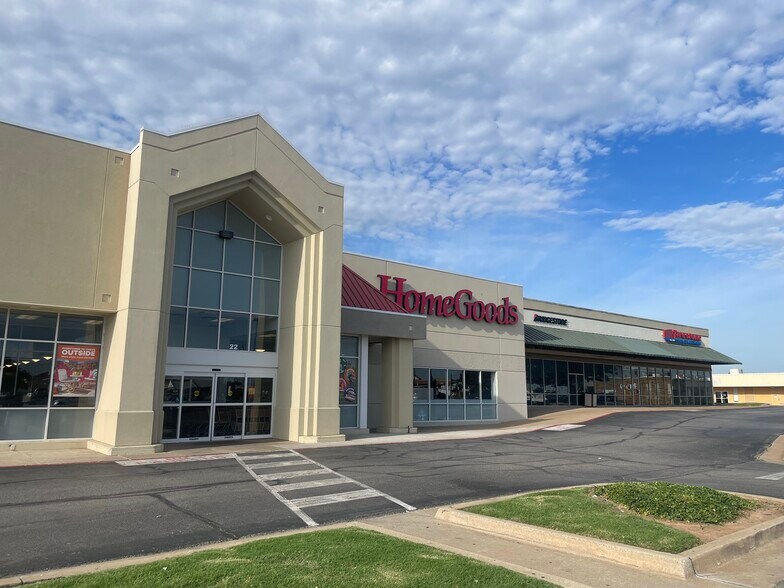 More Photos Of 18-24 E 33rd St, Edmond Unknown For Lease