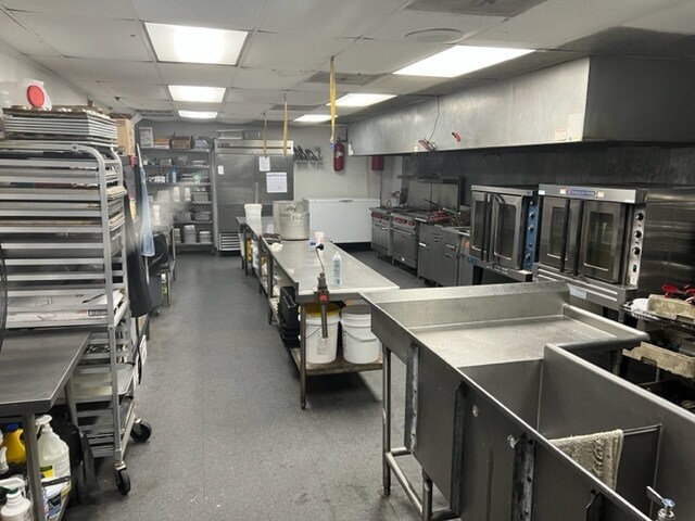 More Photos Of 1686 GOLDEN ISLE W, Baxley Restaurant For Sale