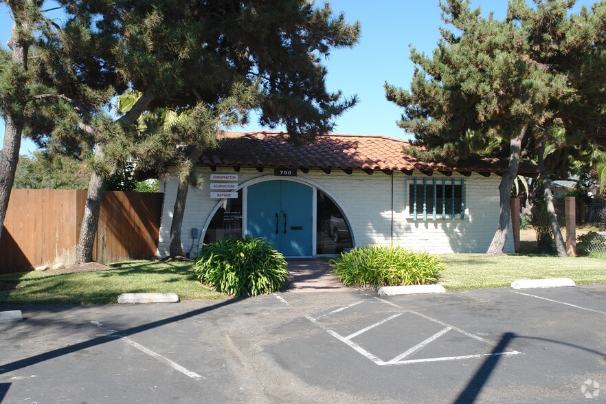 Primary Photo Of 756 Grand Ave, Carlsbad Medical For Sale