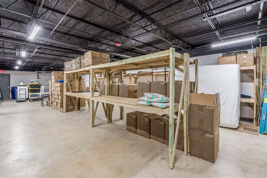 More Photos Of 1014 N Dixie Hwy, Lake Worth Beach Loft Creative Space For Sale