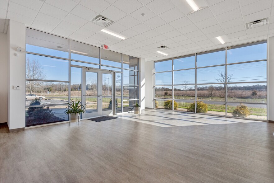 More Photos Of 245 Couchville Industrial Blvd, Mount Juliet Distribution For Lease