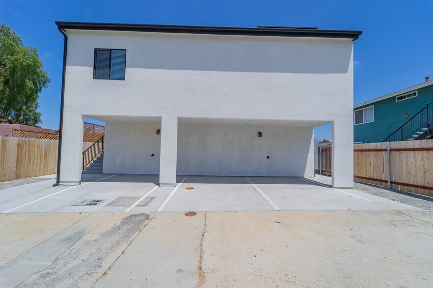 More Photos Of 3363 A St, San Diego Apartments For Sale