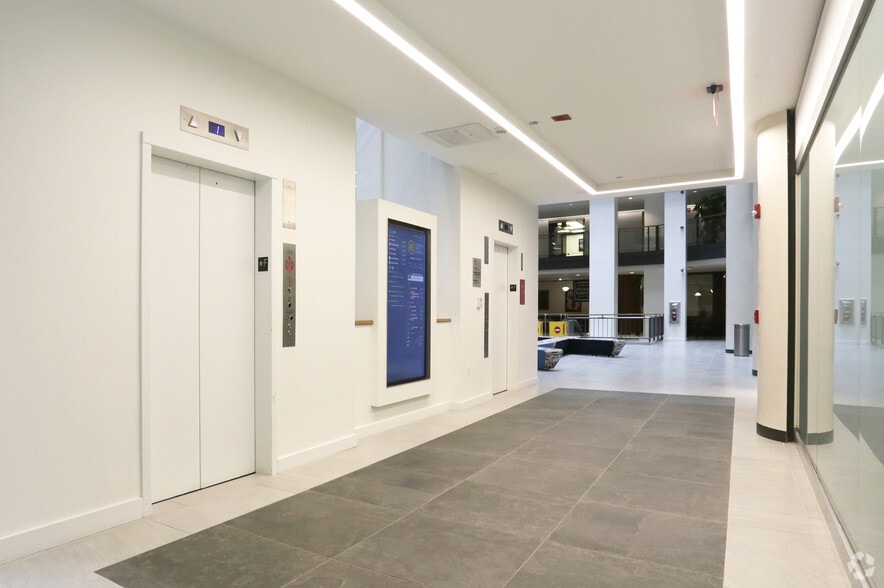 More Photos Of 529 14th St NW, Washington Office For Lease