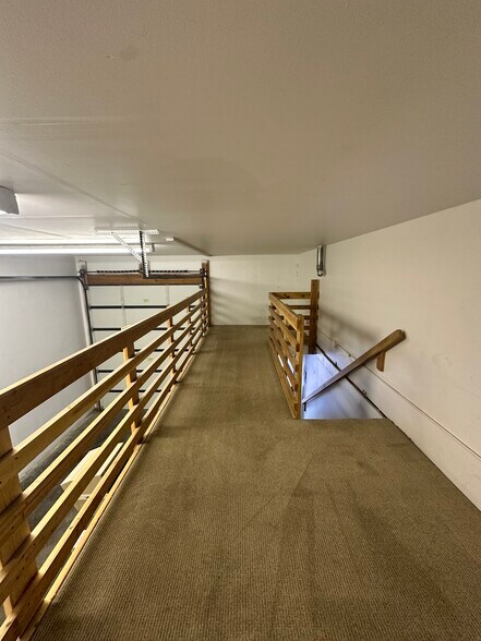 More Photos Of 1200 Gregory ln, Jackson Office For Lease