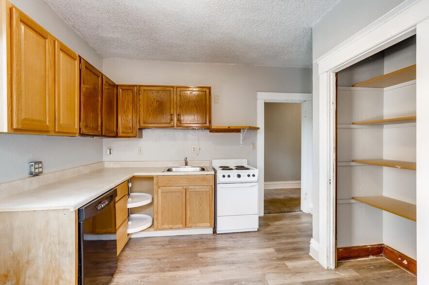 More Photos Of 615-621 Remington St, Fort Collins Apartments For Sale