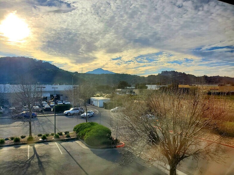 More Photos Of 103 Shoreline Pky, San Rafael Office For Lease
