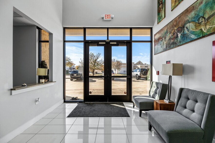 More Photos Of 151 Players Cir, Southlake Loft Creative Space For Lease