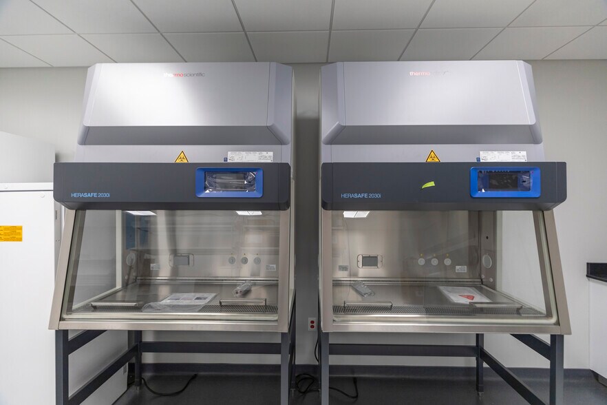 More Photos Of 401 N Broad St, Philadelphia Industrial For Lease