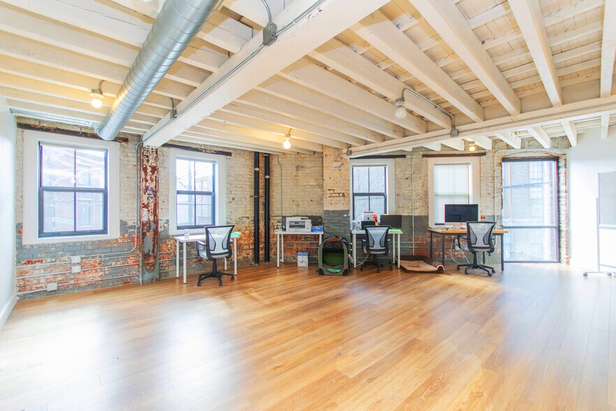 More Photos Of 1100-06 N Front St, Philadelphia Office For Lease