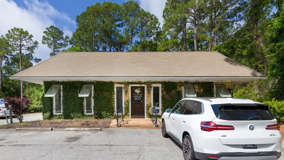 More Photos Of 72 Arrow Rd, Hilton Head Island Freestanding For Sale