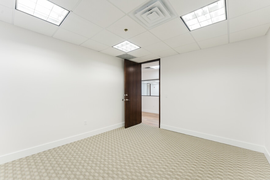 More Photos Of 40 SE 5th St, Boca Raton Office For Lease