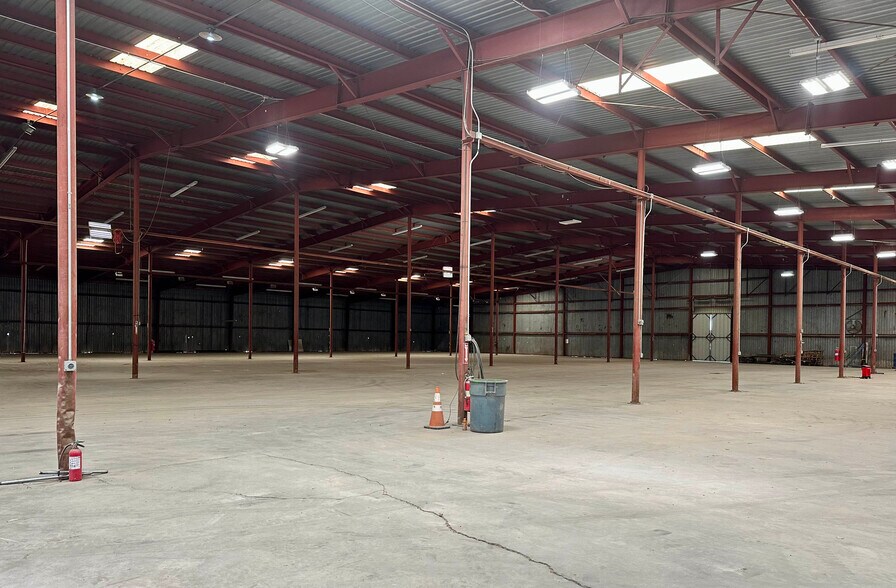 More Photos Of 1009 2nd st, Brady Industrial For Sale