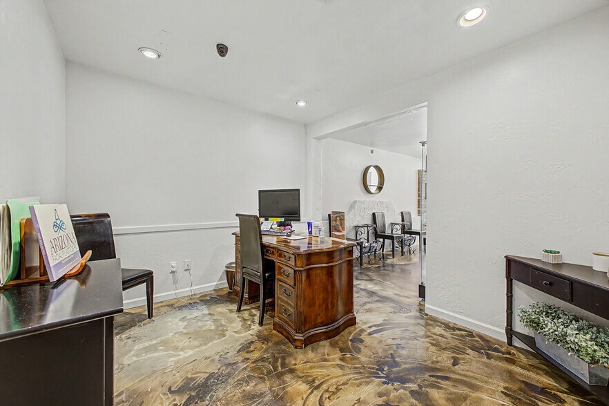 More Photos Of 7506 E Monterey Way, Scottsdale Office For Sale