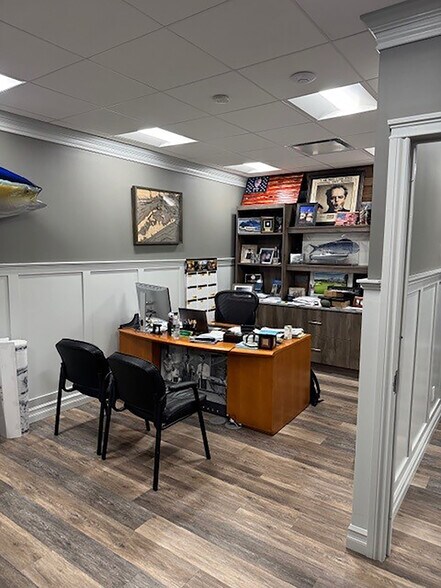 More Photos Of 201 Moreland Rd, Hauppauge Medical For Sale